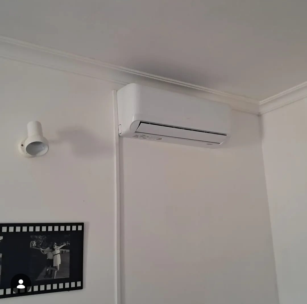 Indoor air-conditioning unit in a home